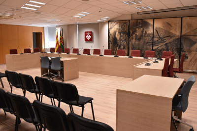 Update of the hybrid Plenary Hall of the Montornès del Vallès Town Hall
